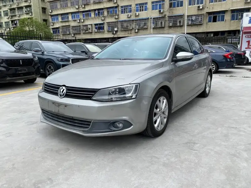 Volkswagen Sagitar, 2012