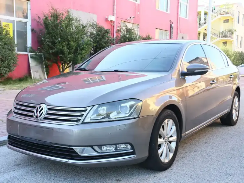Volkswagen Magotan, 2011