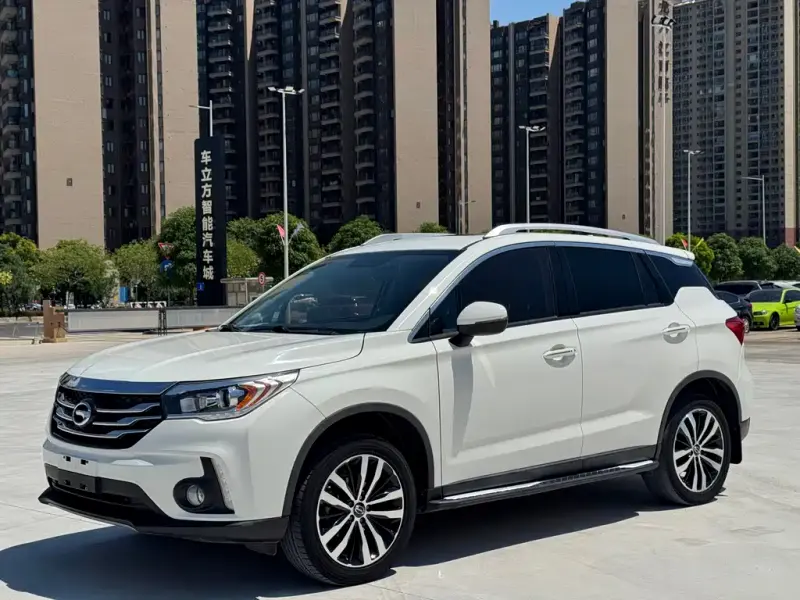 GAC Motor Trumpchi GS4, 2015