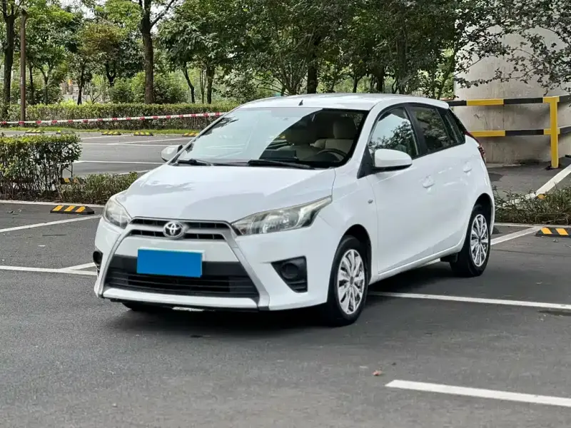 Toyota Yaris L, 2015