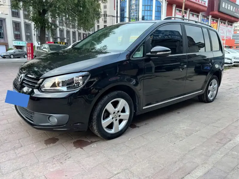 Volkswagen Touran, 2014