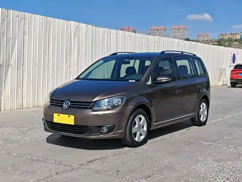 Volkswagen Touran, 2013