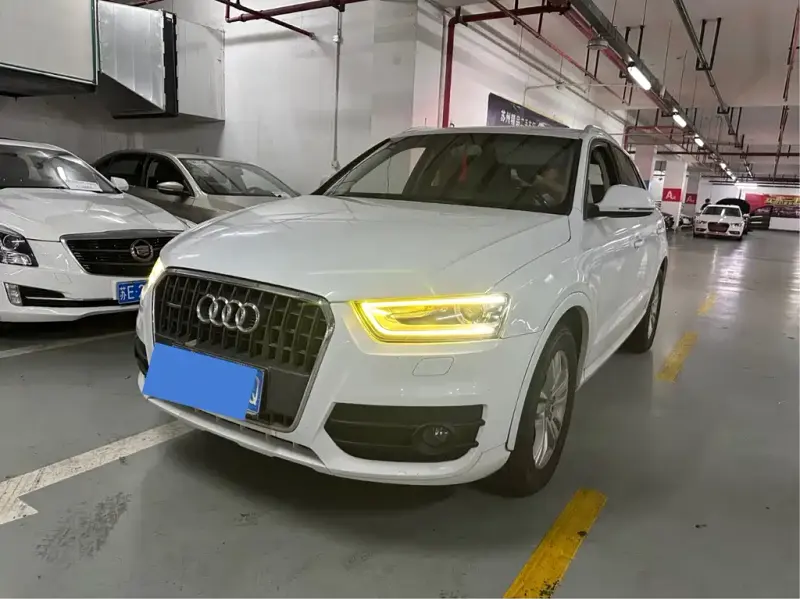 Audi Q3, 2013