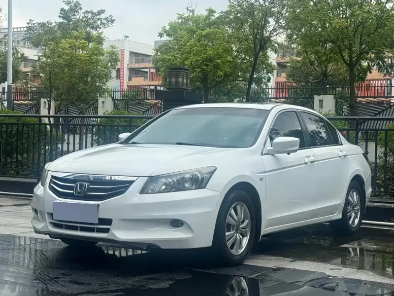 Honda Accord, 2011