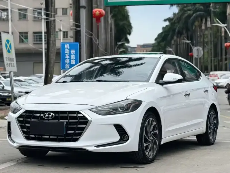 Hyundai Elantra, 2019