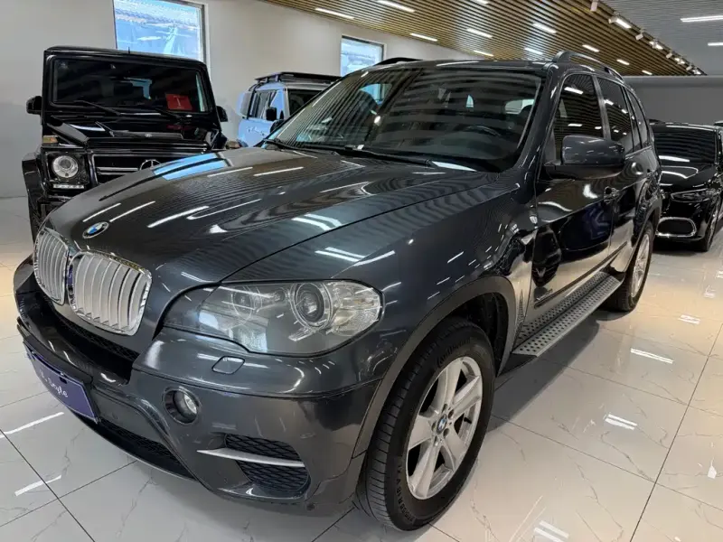 BMW X5 (Import), 2012
