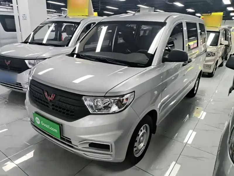 Wuling Hongguang V, 2024