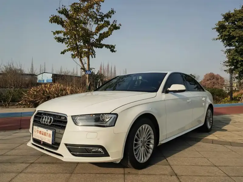 Audi A4L, 2015