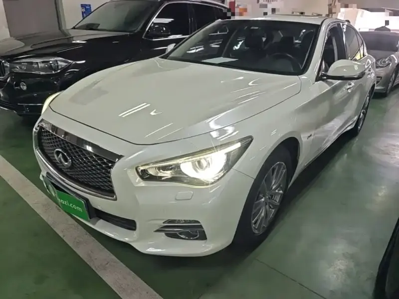 Infiniti Q50L, 2016