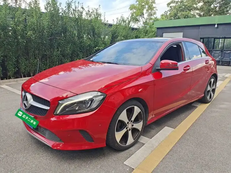 Mercedes-Benz A-Class (Import) Mercedes-Benz A-Class( Import ) 2017 Facelift A 200 Fashion Type, 2017 — фото 1