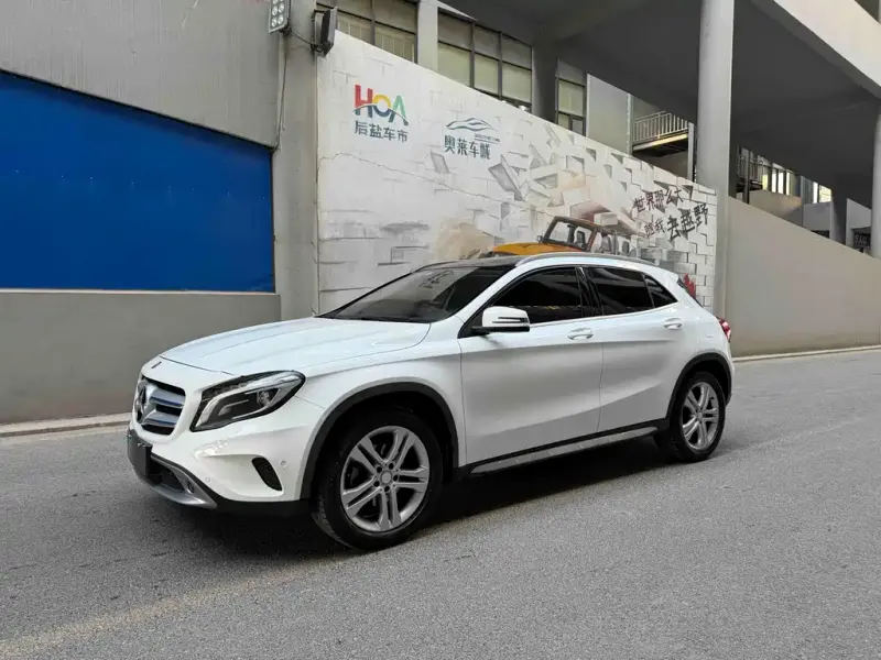 Mercedes-Benz GLA, 2016