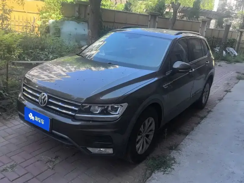 Volkswagen Tiguan L, 2017