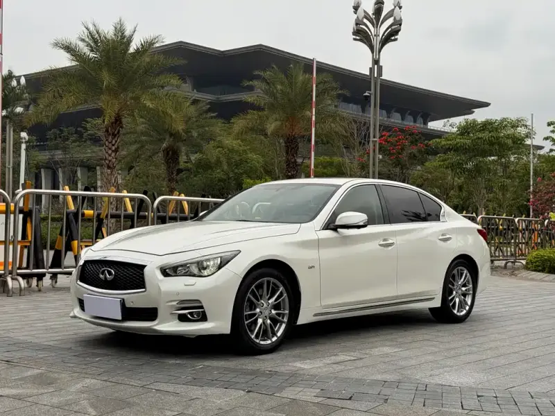 Infiniti Q50L, 2018