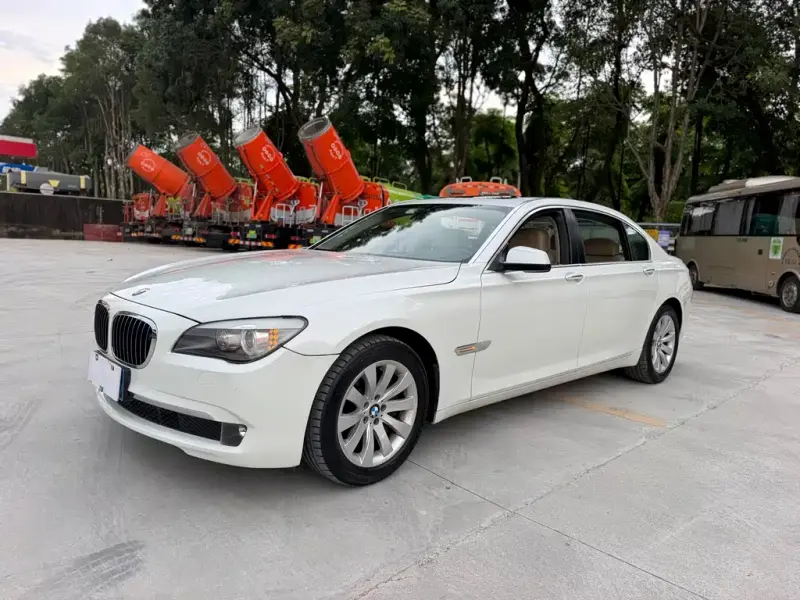 BMW 7 Series, 2011