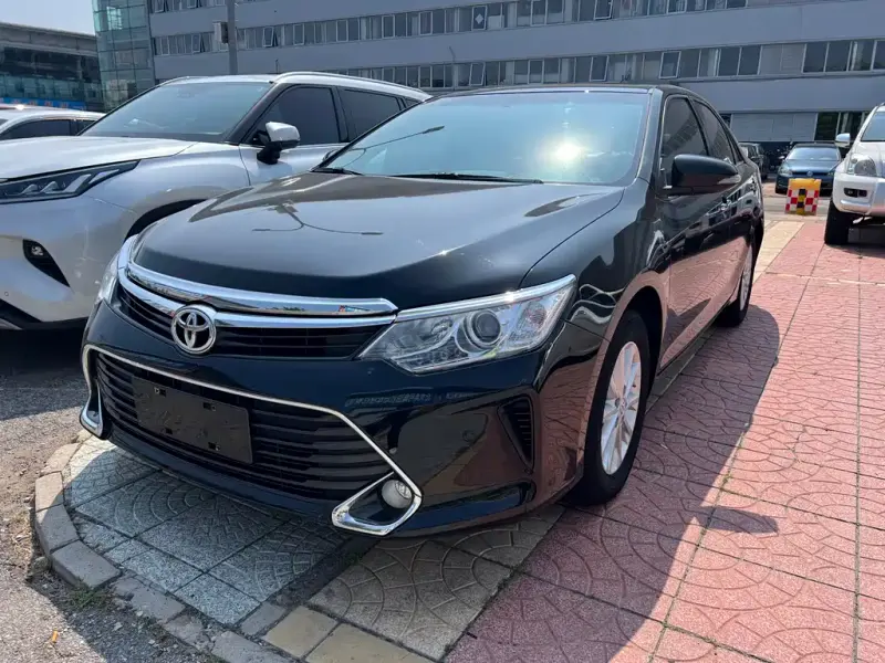 Toyota Camry, 2016