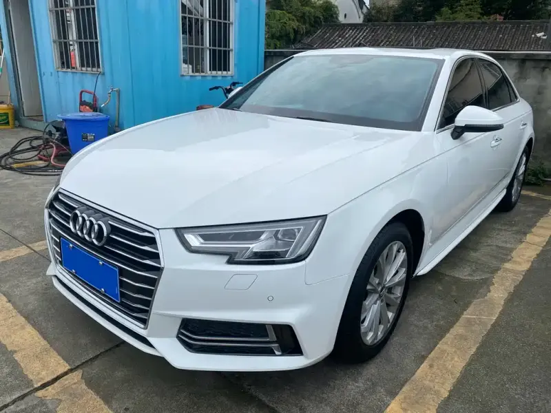 Audi A4L, 2017