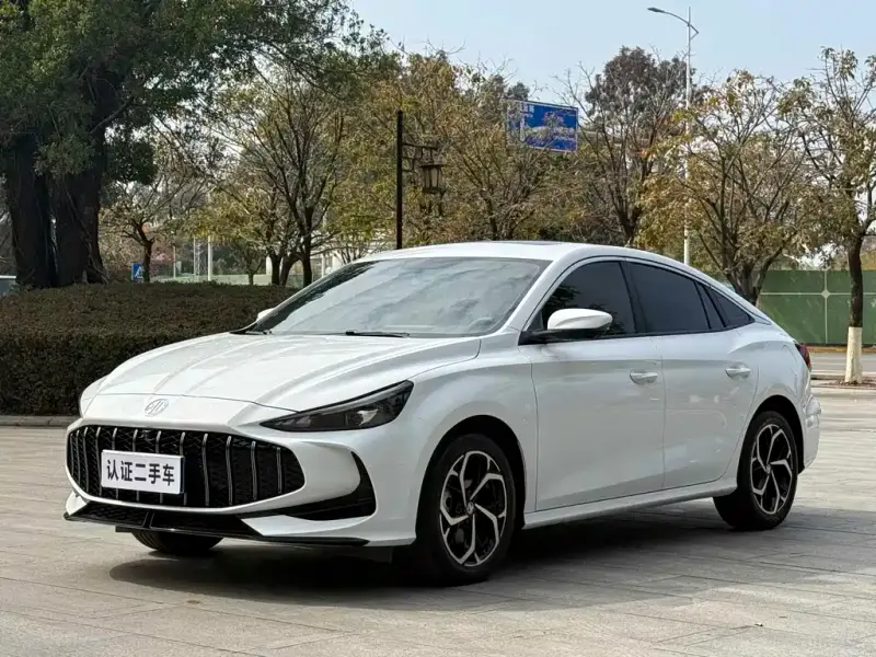 MG MG5, 2025