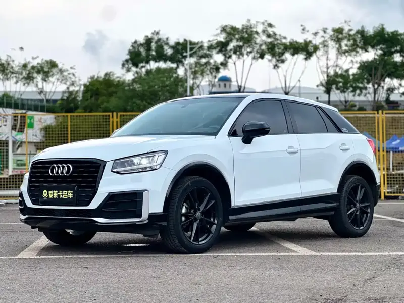 Audi Q2L, 2019