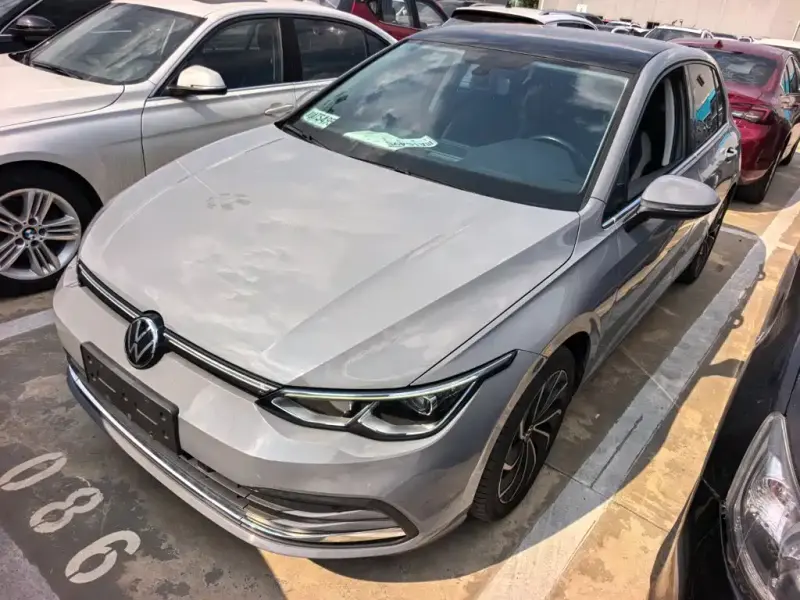 Volkswagen Golf, 2021
