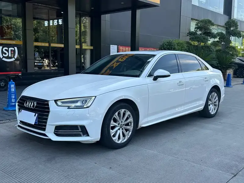 Audi A4L, 2019