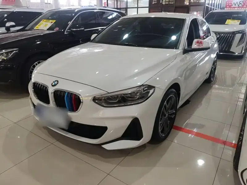 BMW 1 Series, 2022
