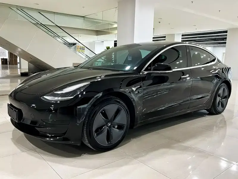 Tesla Model 3, 2020