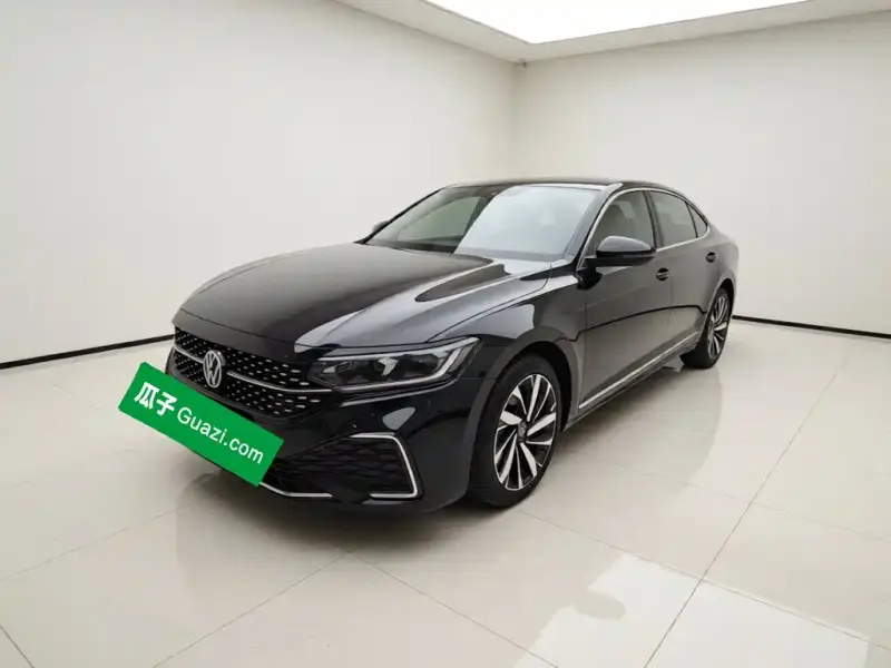 Volkswagen Passat, 2023