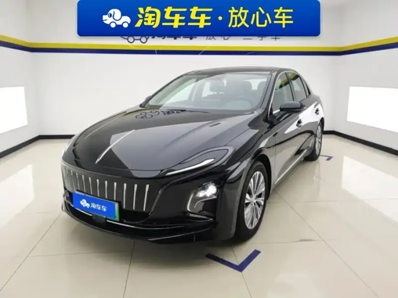 Hongqi E-QM5, 2025