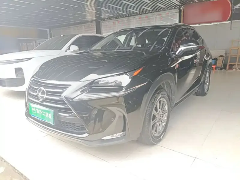 Lexus NX, 2017