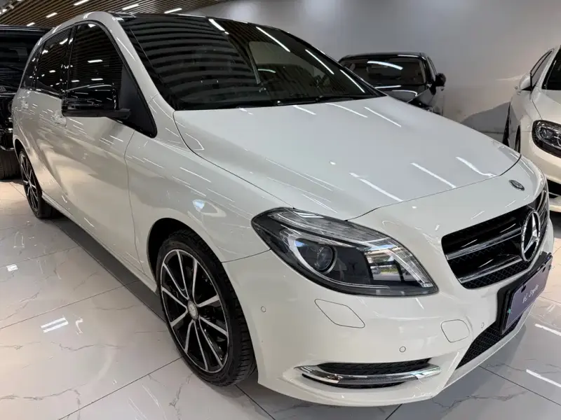 Mercedes-Benz B-Class, 2015