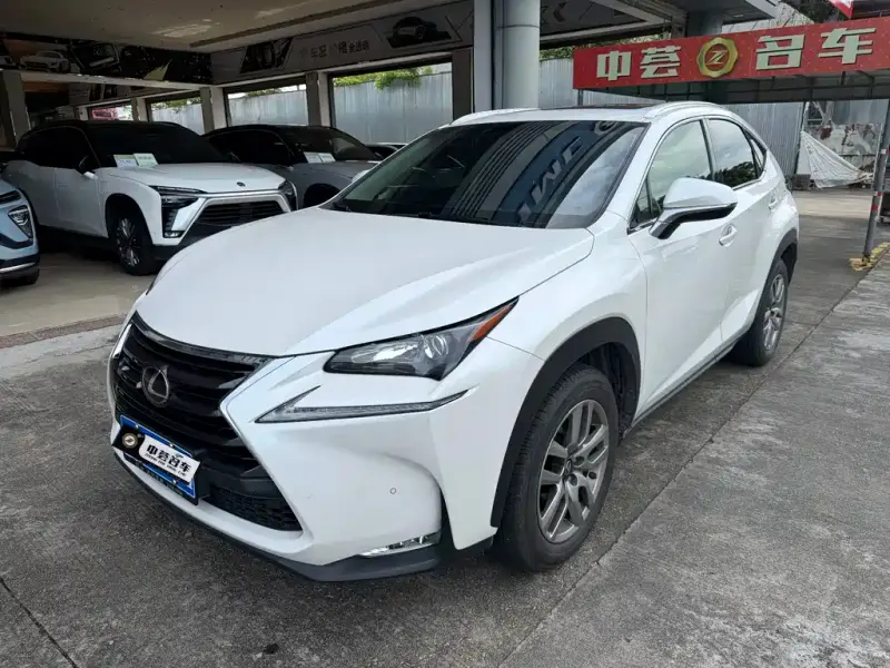 Lexus NX, 2016