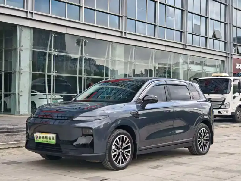 Leapmotor B10, 2025