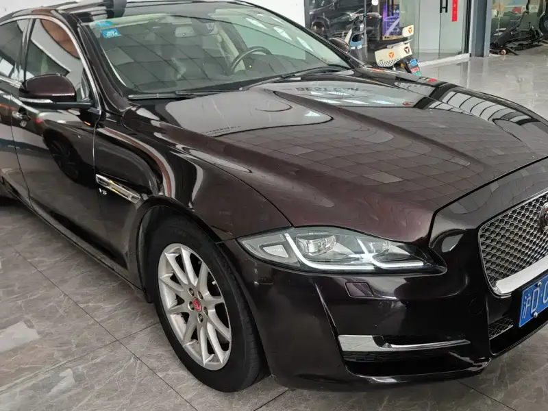 Jaguar XJ, 2017