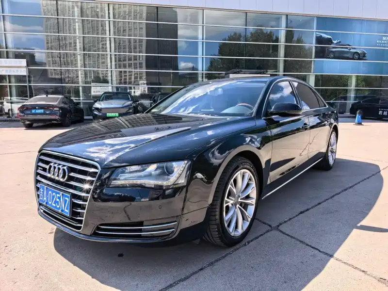 Audi A8, 2012