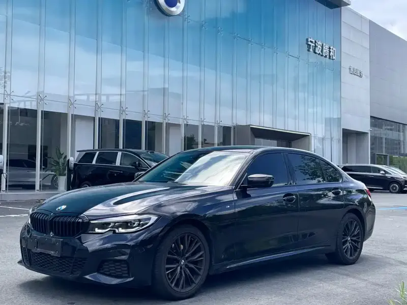 BMW 3 Series, 2022