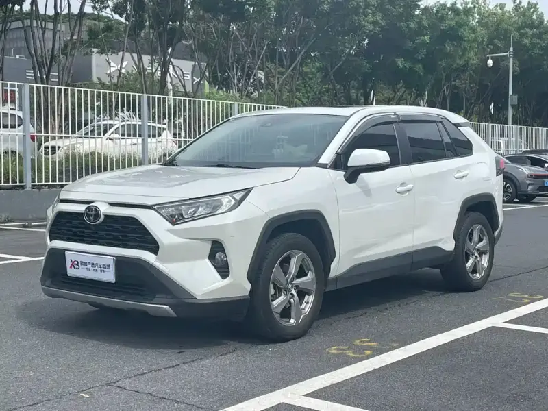 Toyota RAV4, 2022