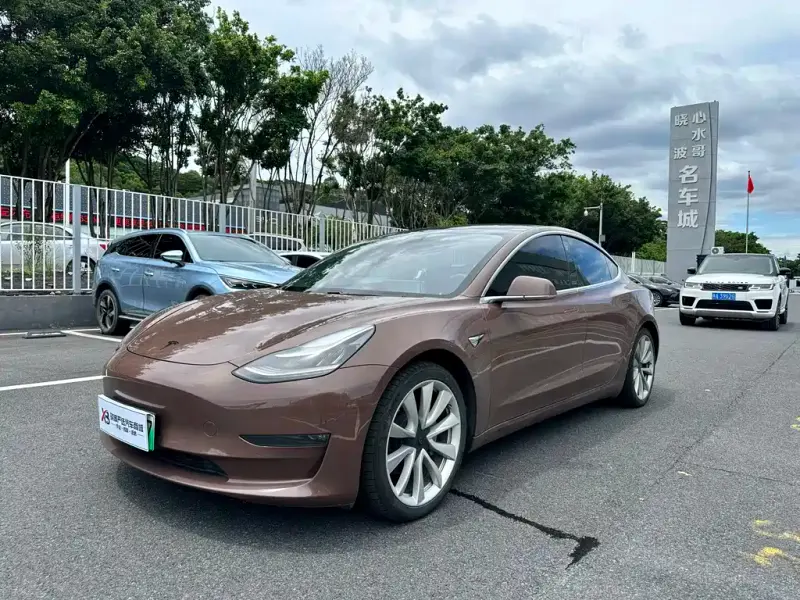 Tesla Model 3, 2020