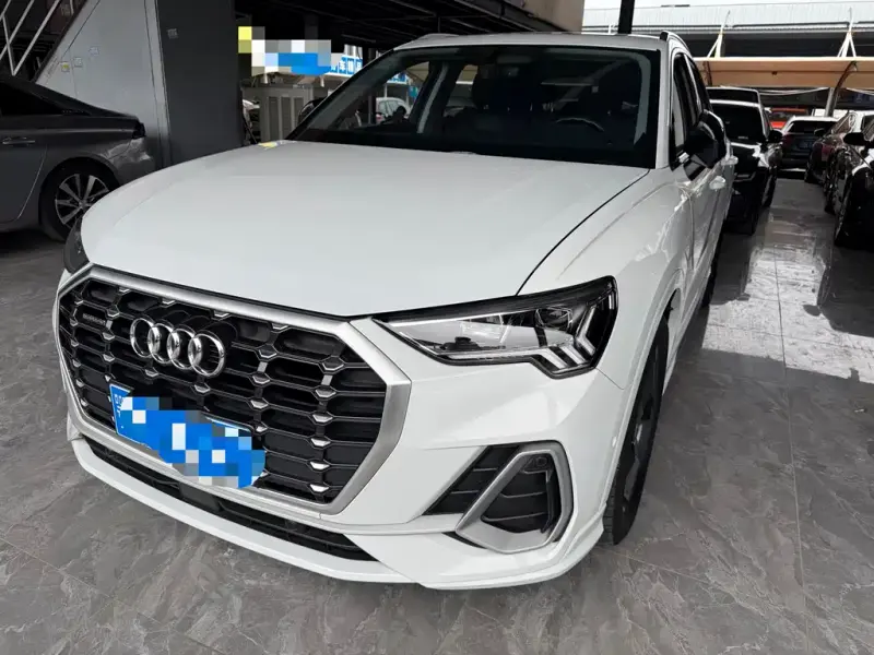 Audi Q3, 2023