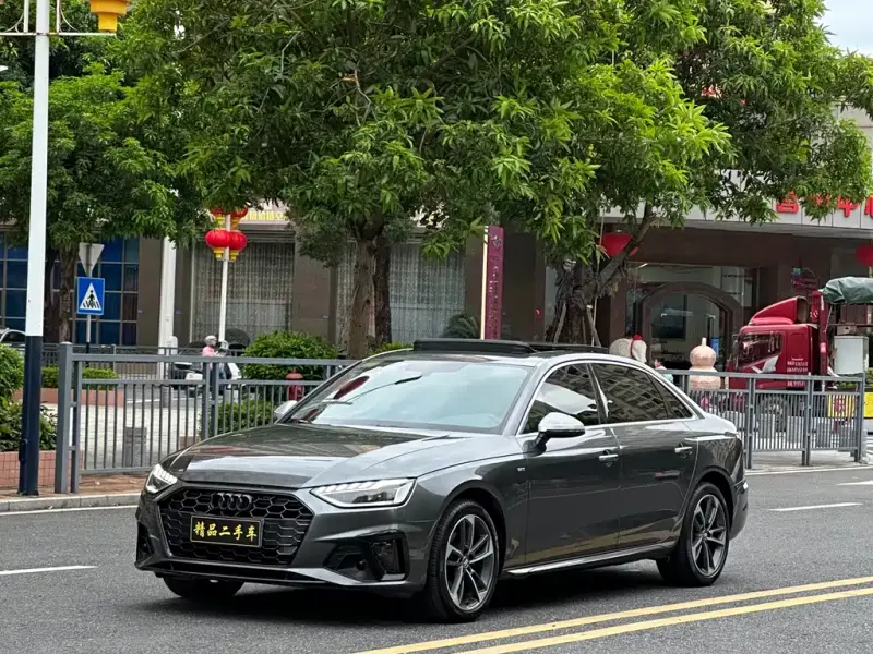 Audi A4L, 2021