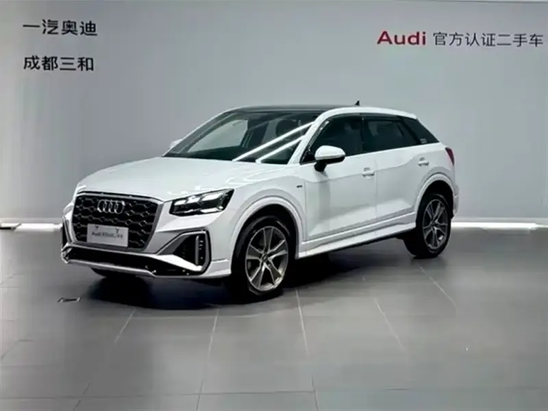 Audi Q2L, 2025
