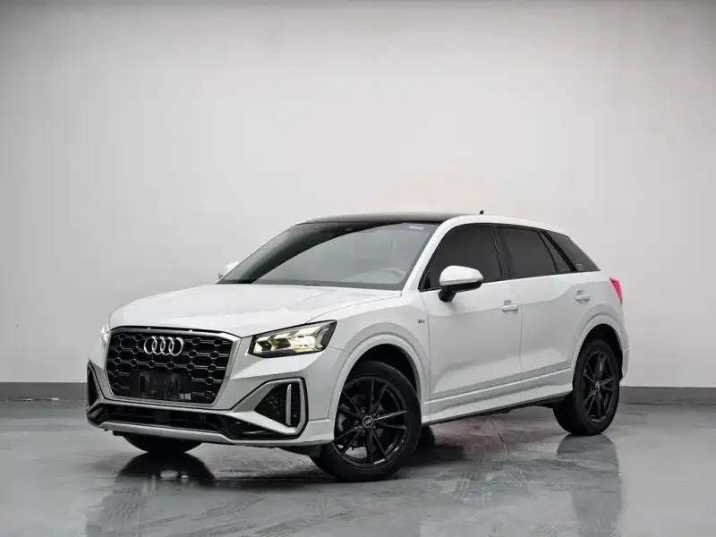 Audi Q2L, 2023