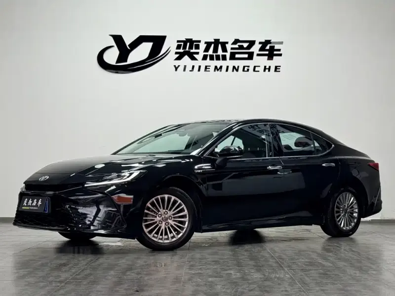 Toyota Camry, 2024