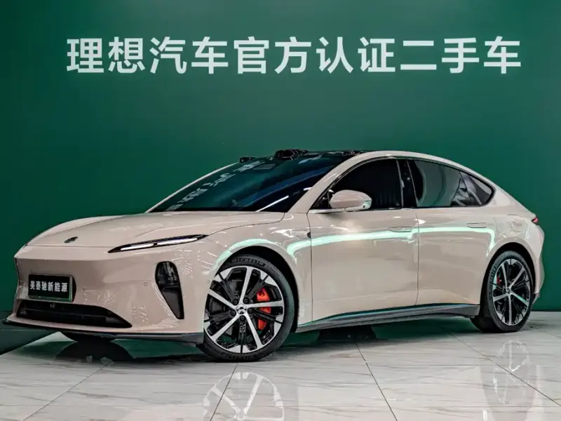 NIO ET5, 2024
