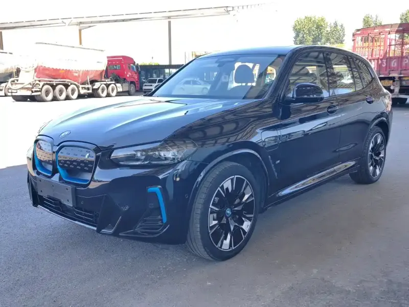 BMW iX3, 2021