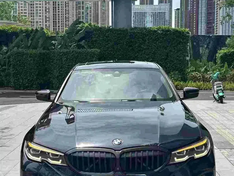BMW 3 Series, 2021