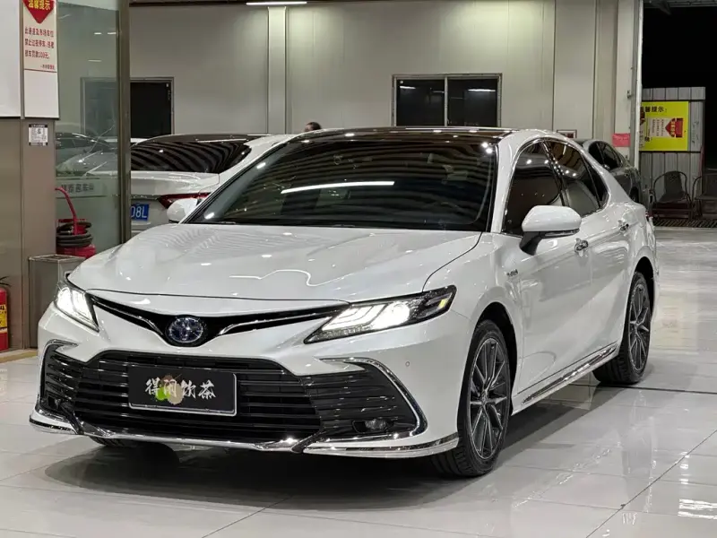 Toyota Camry, 2023