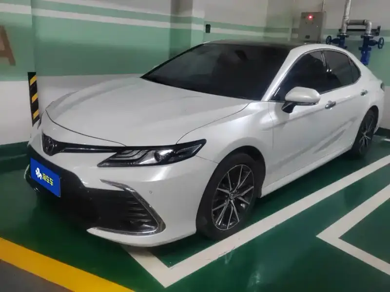 Toyota Camry, 2023