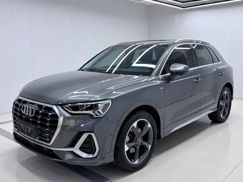 Audi Q3, 2022