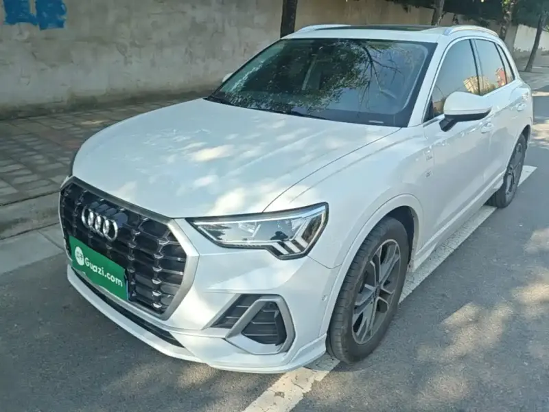 Audi Q3, 2022
