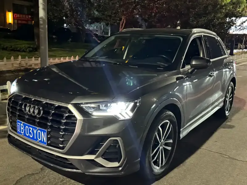 Audi Q3, 2022